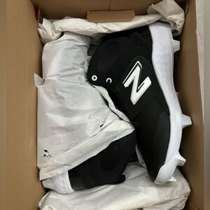 Brand new 12 men’s new balance cleats